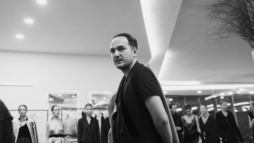 დიზაინერი დათუნა სულიკაშვილი ნარკოტიკების შეძენა-შენახვისთვის დააკავეს